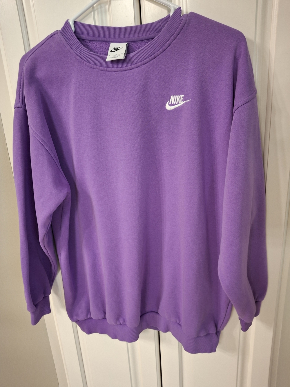 Nike Women’s Purple Crewneck Sweatshirt XL - Picture 9 of 12